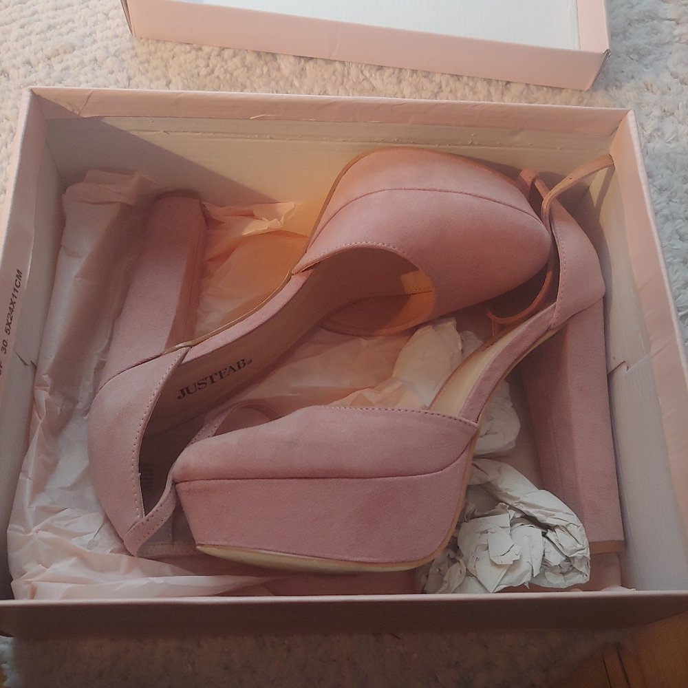 Mauve Platform Heels